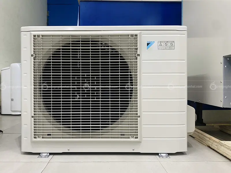 Máy nước nóng trung tâm Daikin EQN37WV