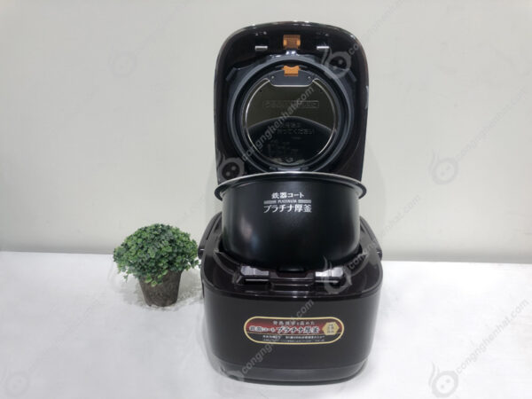 Nồi cơm điện cao tần Zojirushi NW-JB10