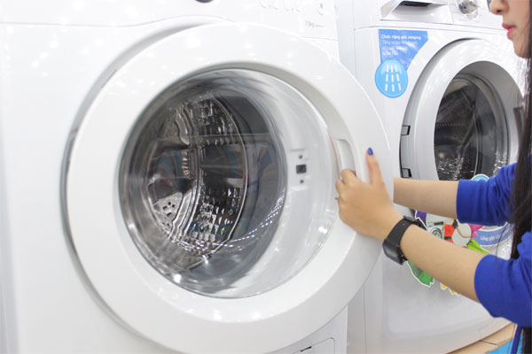 máy giặt Toshiba Nhật Bản