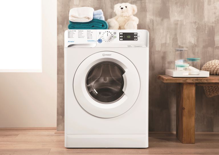 Bạn nên giặt máy như thế nào để quần áo được diệt khuẩn?