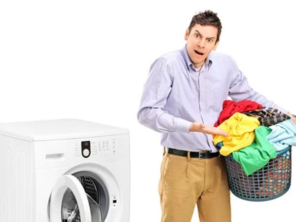 Vì sao máy giặt lồng nghiêng của bạn "càng giặt càng bẩn"?