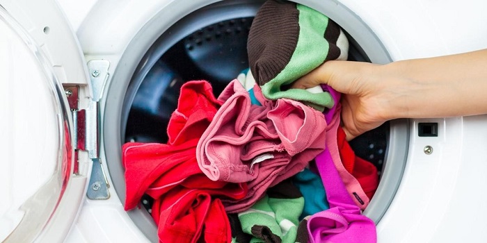 Lưu ý cực đắt giá khi giặt quần áo mùa hè