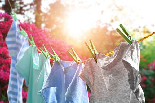Lưu ý cực đắt giá khi giặt quần áo mùa hè