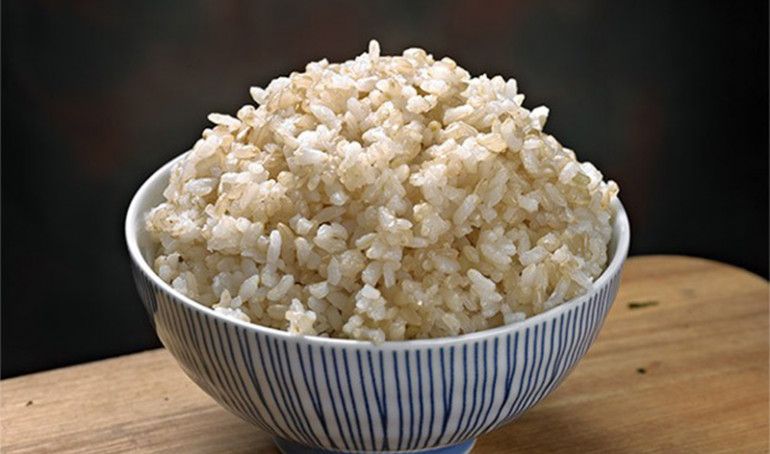Cách nấu gạo nâu bằng nồi cơm điện cao tần Panasonic.