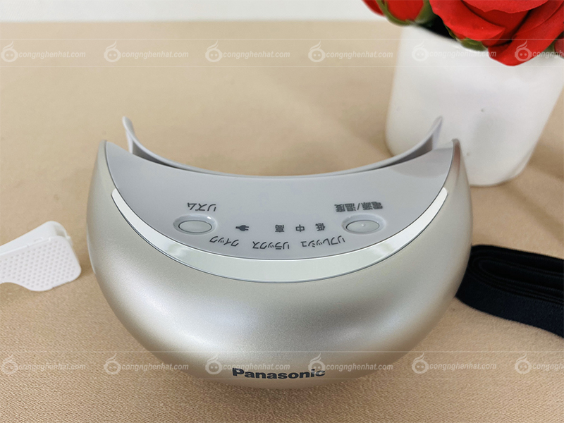 Máy massage mắt Panasonic EH-SW68 N