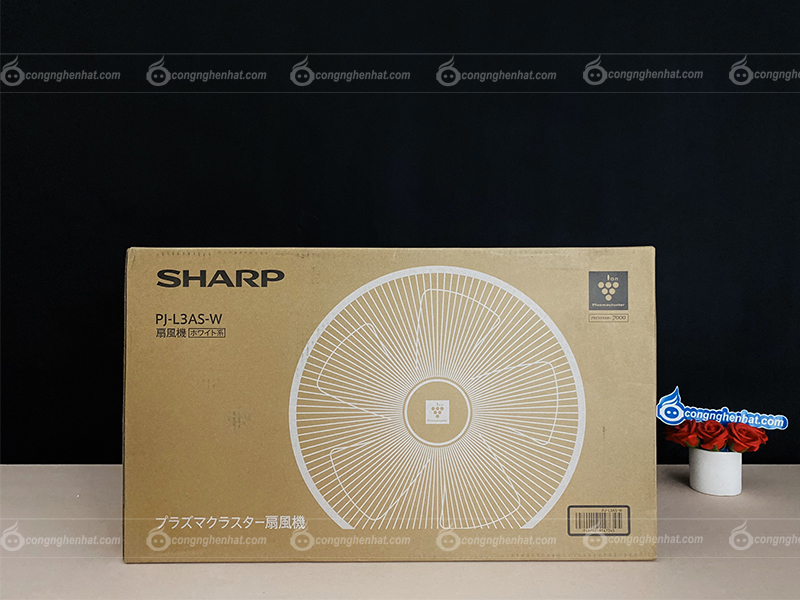 Quạt điện Sharp PJ-L3AS-W