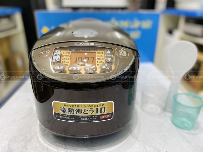 お得最新作新品　24時間以内発送 ZOJIRUSHI NW-VH18　炊飯器 炊飯器・餅つき機