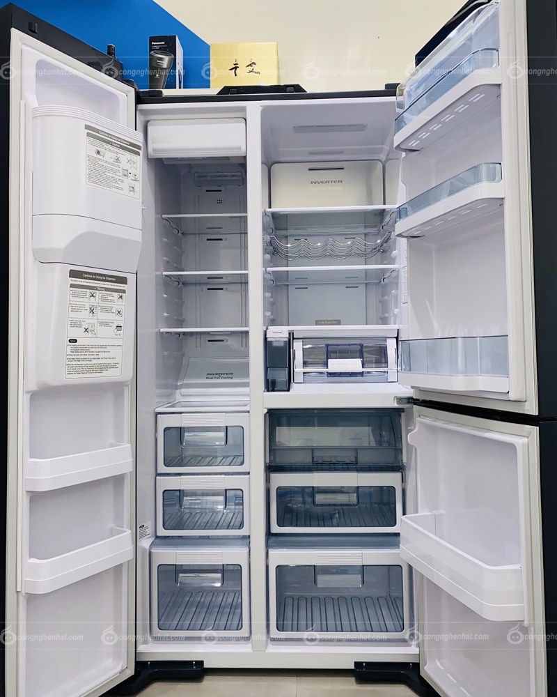 Tủ lạnh Hitachi R-FM800XAGGV9X gương pha lê siêu nổi bật có gì?