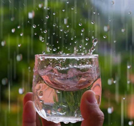 Vì sao dùng nước mưa sinh hoạt vẫn cần máy lọc nước?