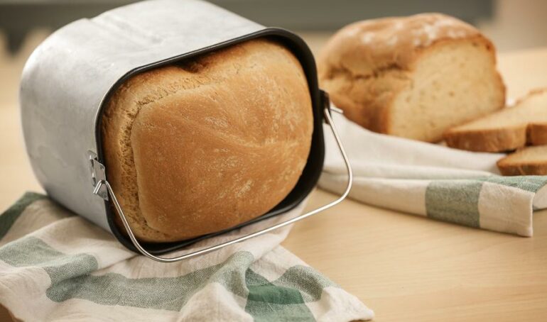 Máy làm bánh mì Panasonic siêu tiện cho tín đồ bánh mì