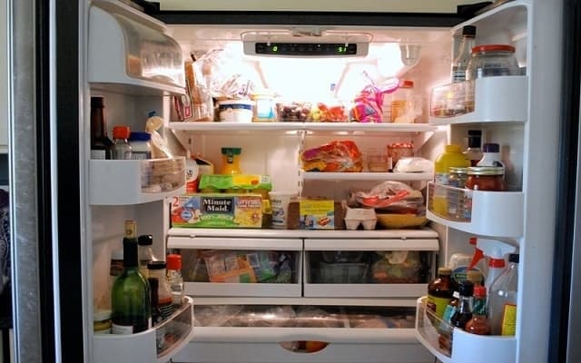 Có nên bảo quản bánh kẹo trong tủ lạnh không?