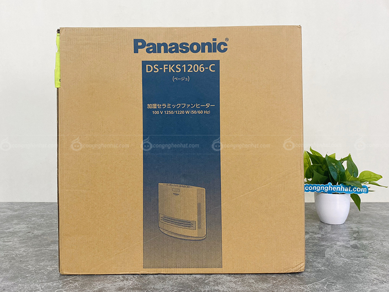 Máy sưởi gốm tạo ẩm Panasonic F-FKS1206-C