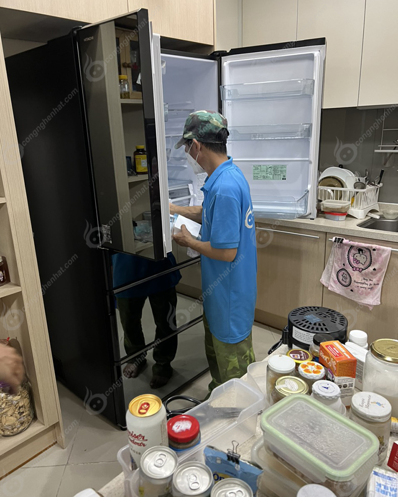Vệ sinh tủ lạnh nội địa Nhật