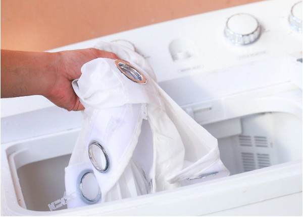 Có nên giặt rèm cửa bằng máy giặt không? 