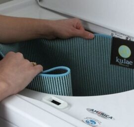 Giặt thảm yoga bằng máy giặt có được không? Lưu ý gì khi giặt