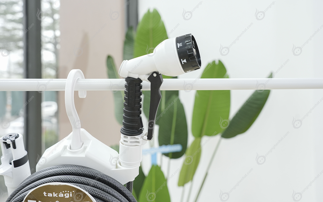 Vòi tưới cây Takagi R115CG