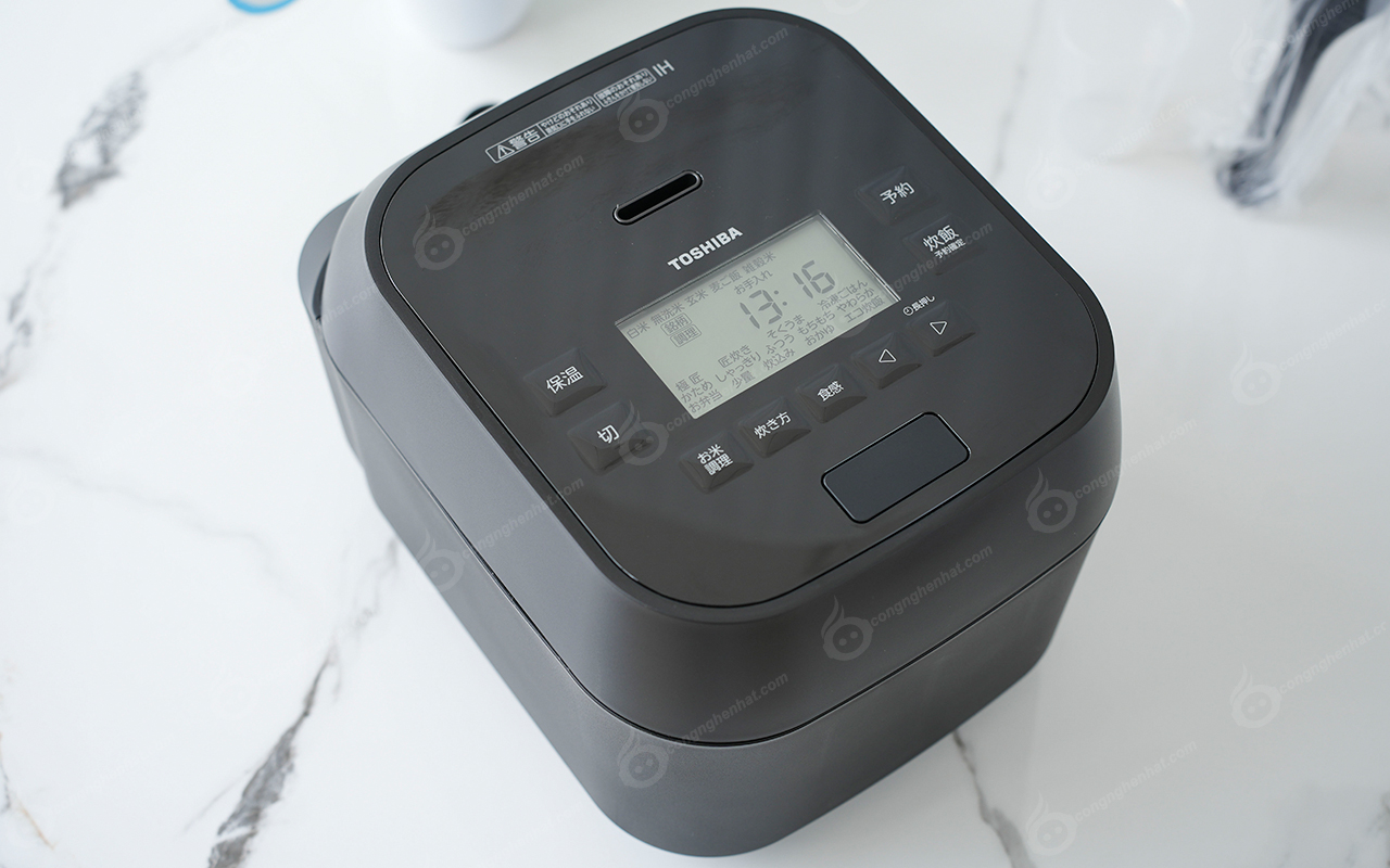 Nồi cơm điện cao tần Toshiba RC-10HGW 1L Áp suất hút chân không Toshiba RC 10HGW 3