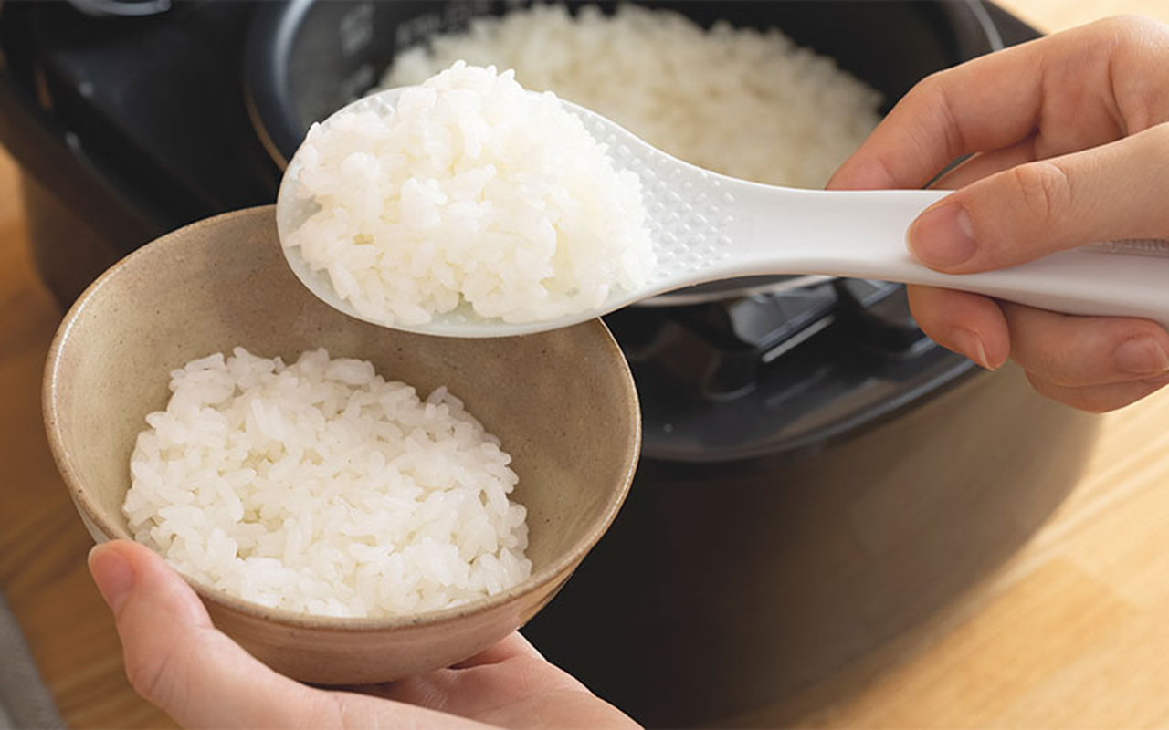 Nồi cơm điện cao tần Zojirushi NW-JY18