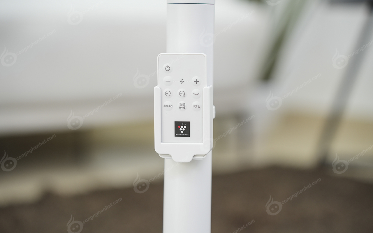 Quạt điện Sharp PJ-T3DS-W tạo ion Plasma Quạt điện Sharp PJ-T3DS-W